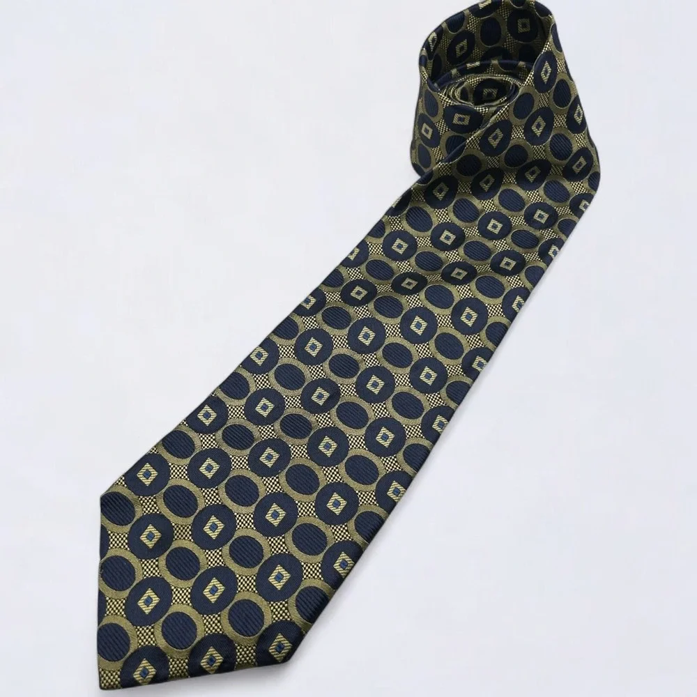 Jos A Bank Necktie Adult Navy Blue Gold Geometric Circles Silk Hand Made In USA
